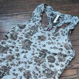 ATHLETA I Gray Floral Spacedye Momentum Seamless Racerback Workout Tank Top, S